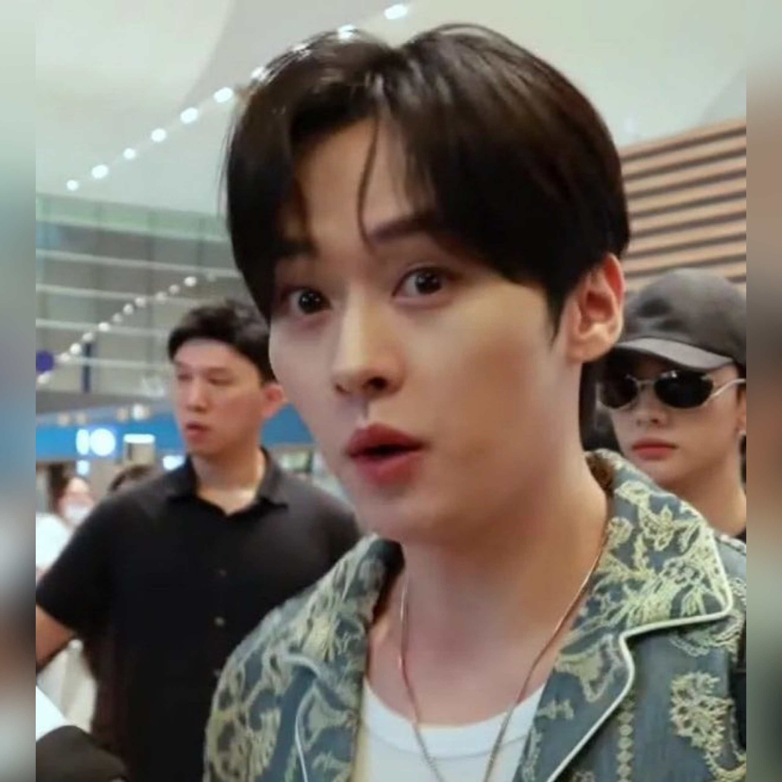 Behind-the-scenes cut of Lee Know (Stray Kids)