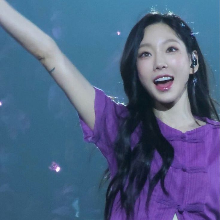 Behind-the-scenes cut of Taeyeon (Girls' Generation)