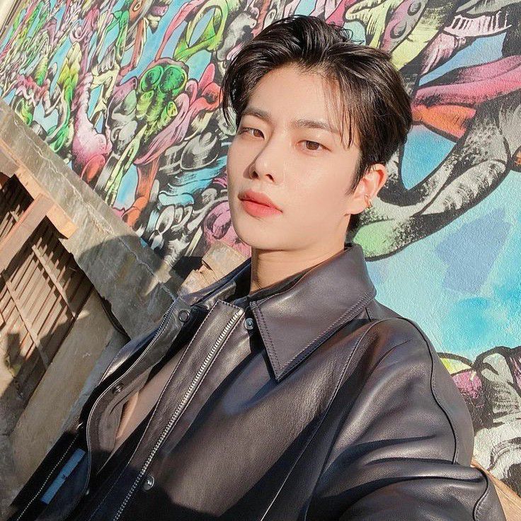 Latest photo of MJ (ASTRO)
