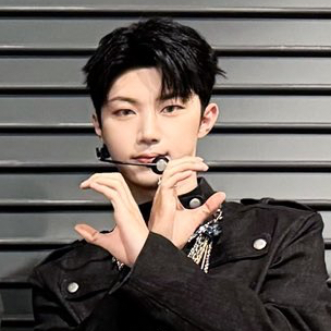 Recent activity shot of Hyunwoo (Xikers)