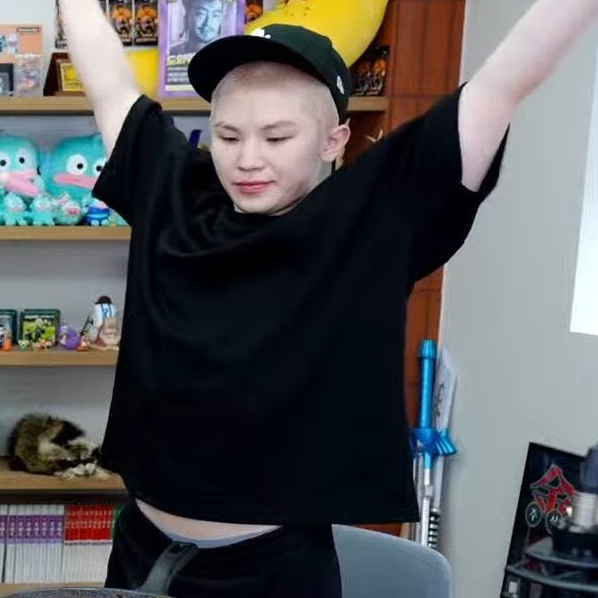 A moment captured by Woozi (SEVENTEEN)'s fan