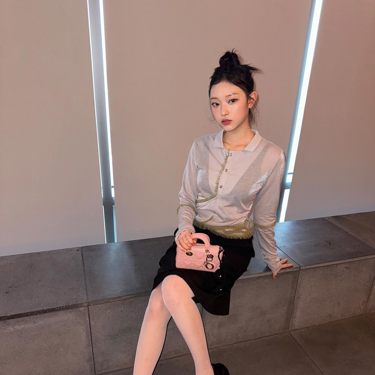 Behind-the-scenes cut of Haerin (NewJeans)