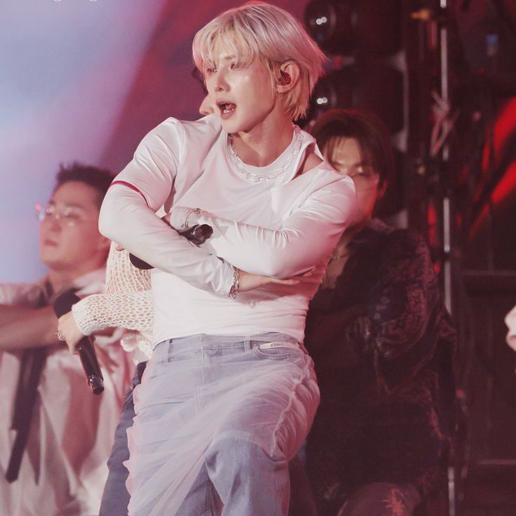 에이티즈의 최신 사진