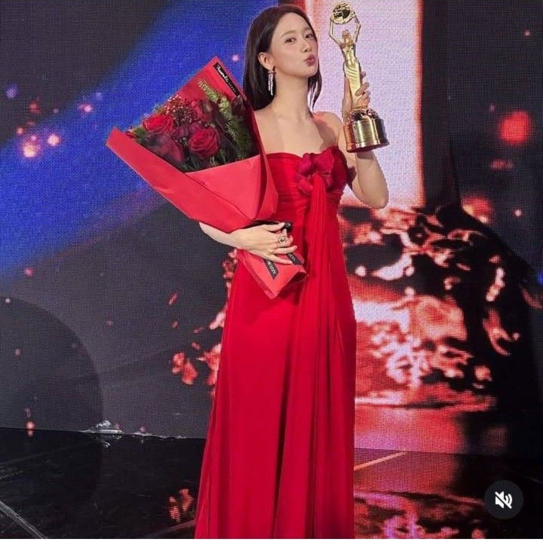 潤娥 (少女時代)的最新照片