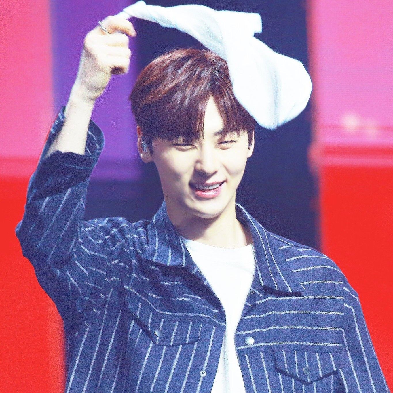 Latest photo of Hwang Minhyun