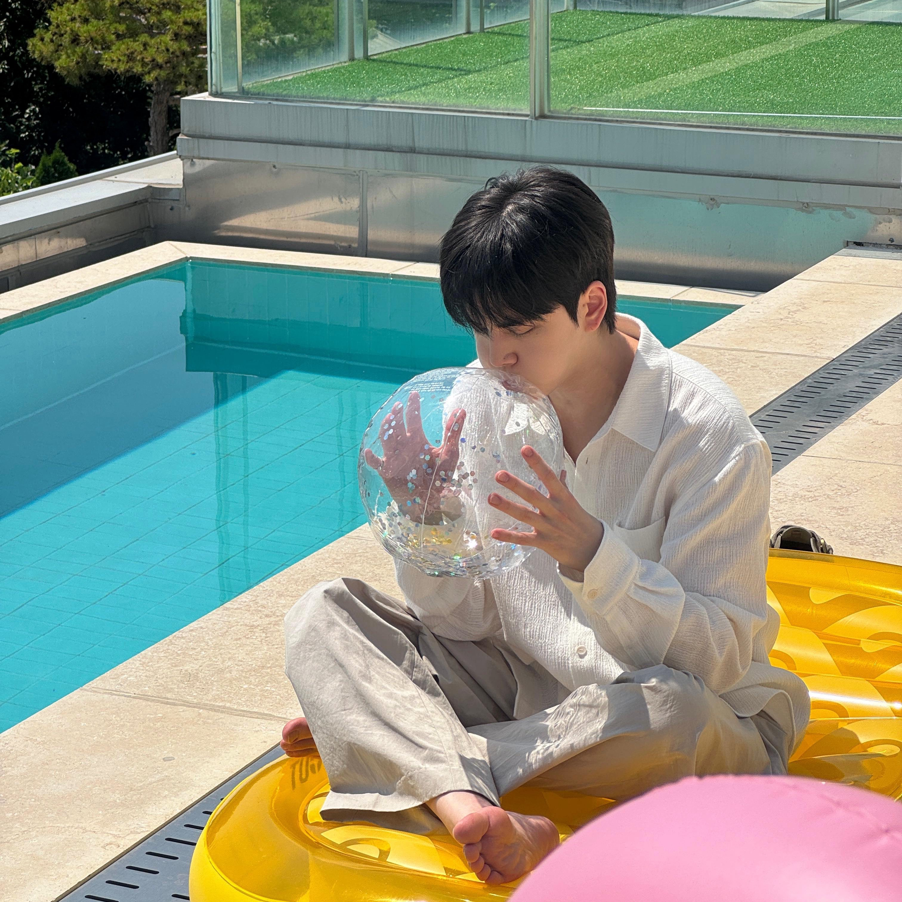 ヨンフン (THE BOYZ)の最新写真