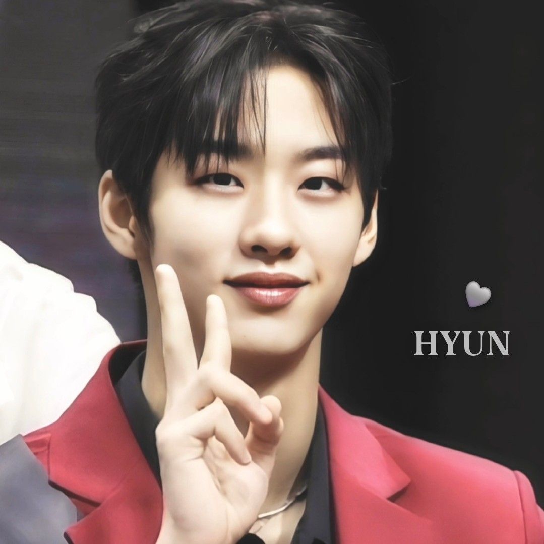 Latest photo of Hyun