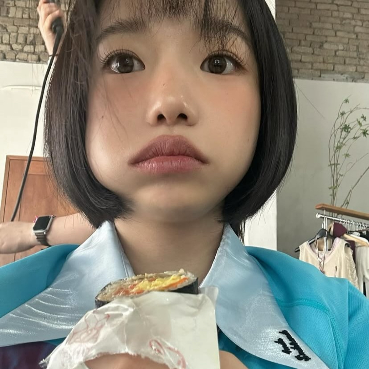 A moment captured by Jo Yuri's fan