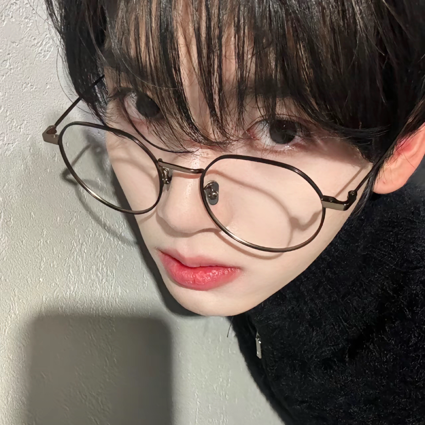 Latest photo of Han Yujin (ZEROBASEONE)