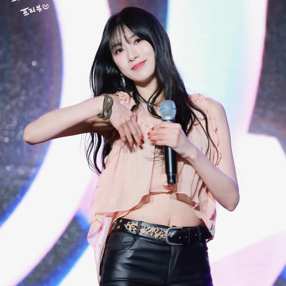 Recent activity shot of Oh Hayoung (Apink)