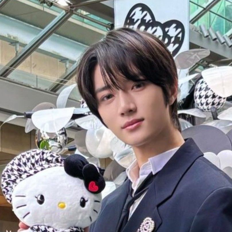 A moment captured by TOMORROW X TOGETHER's fan