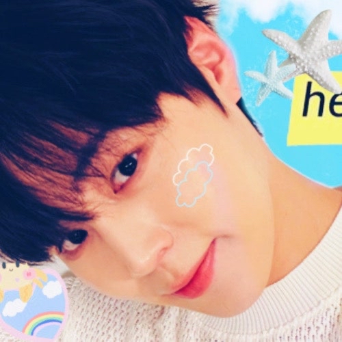 Recent activity shot of Ha Sungwoon