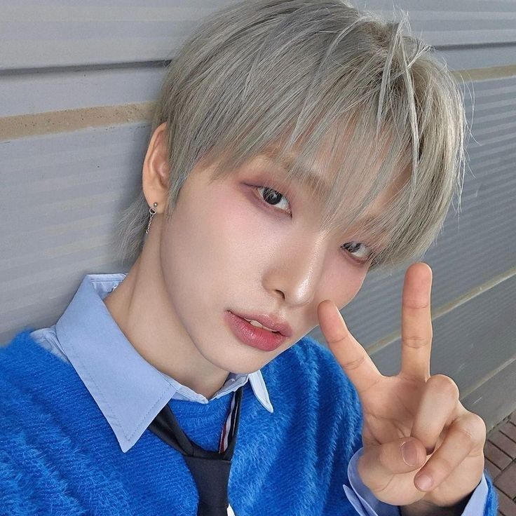 Recent activity shot of Seoho (ONEUS)