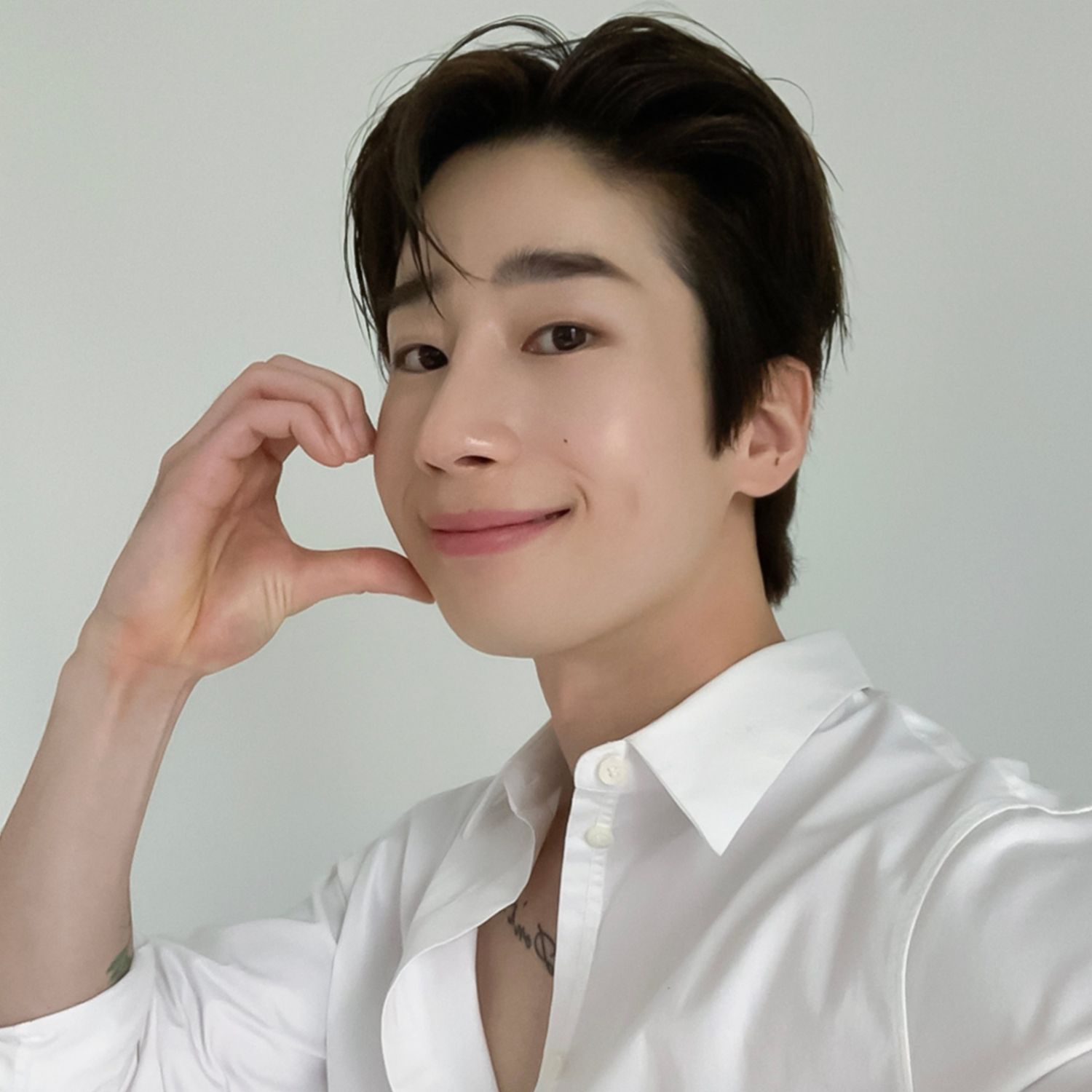 Recent activity shot of Han Seungwoo