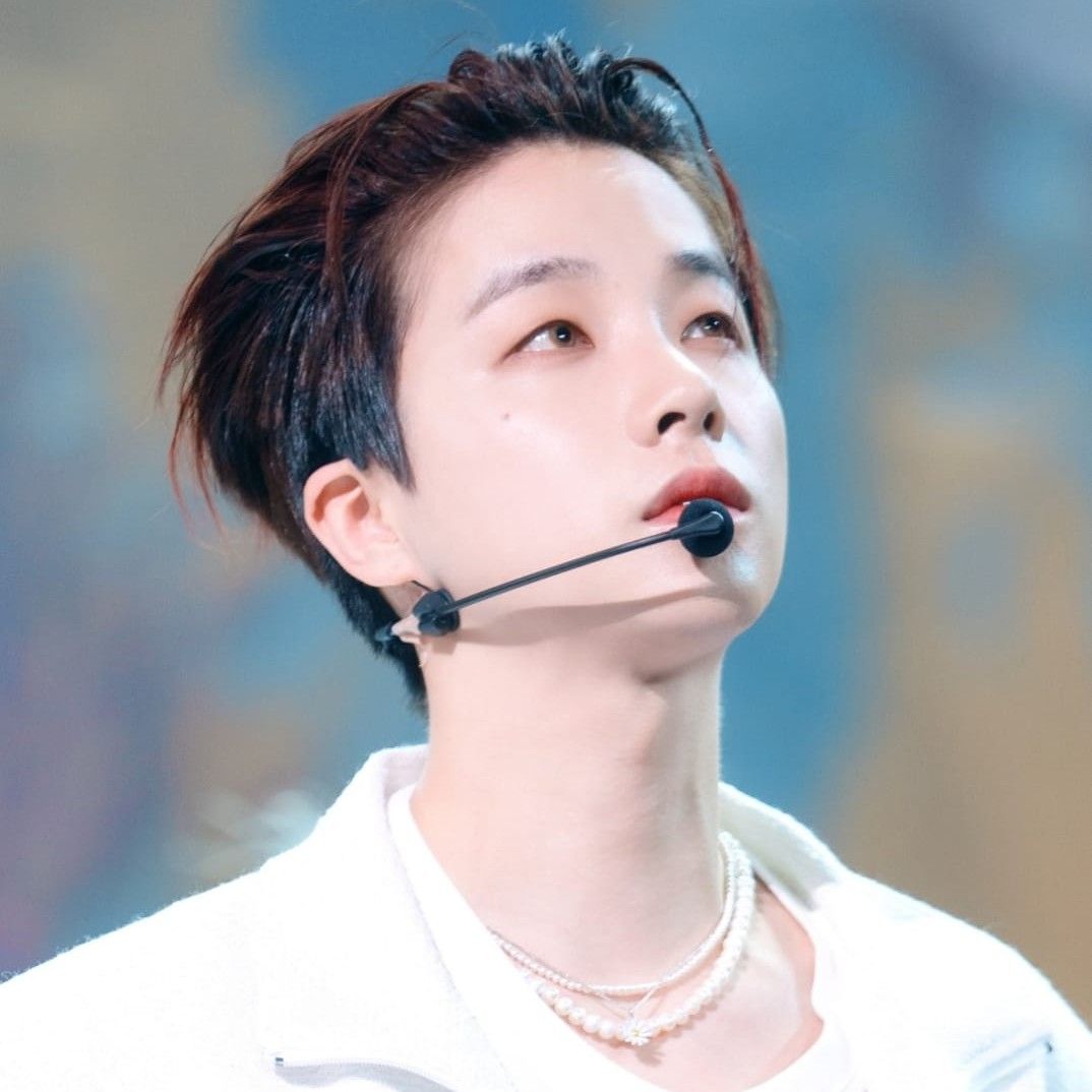 Recent activity shot of JAY (iKON)