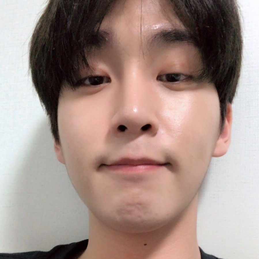 Latest photo of Shinwon (PENTAGON)