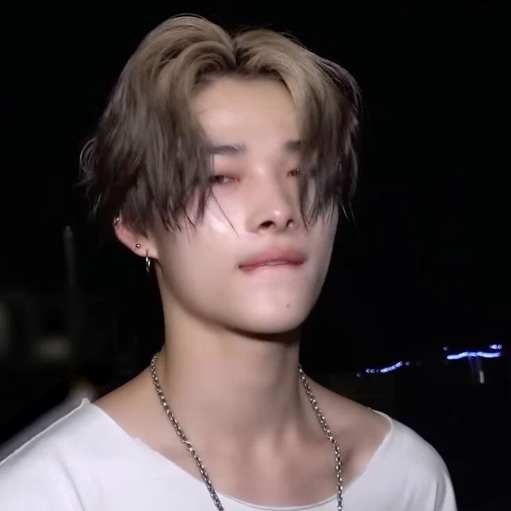 NI-KI (ENHYPEN)的最新照片