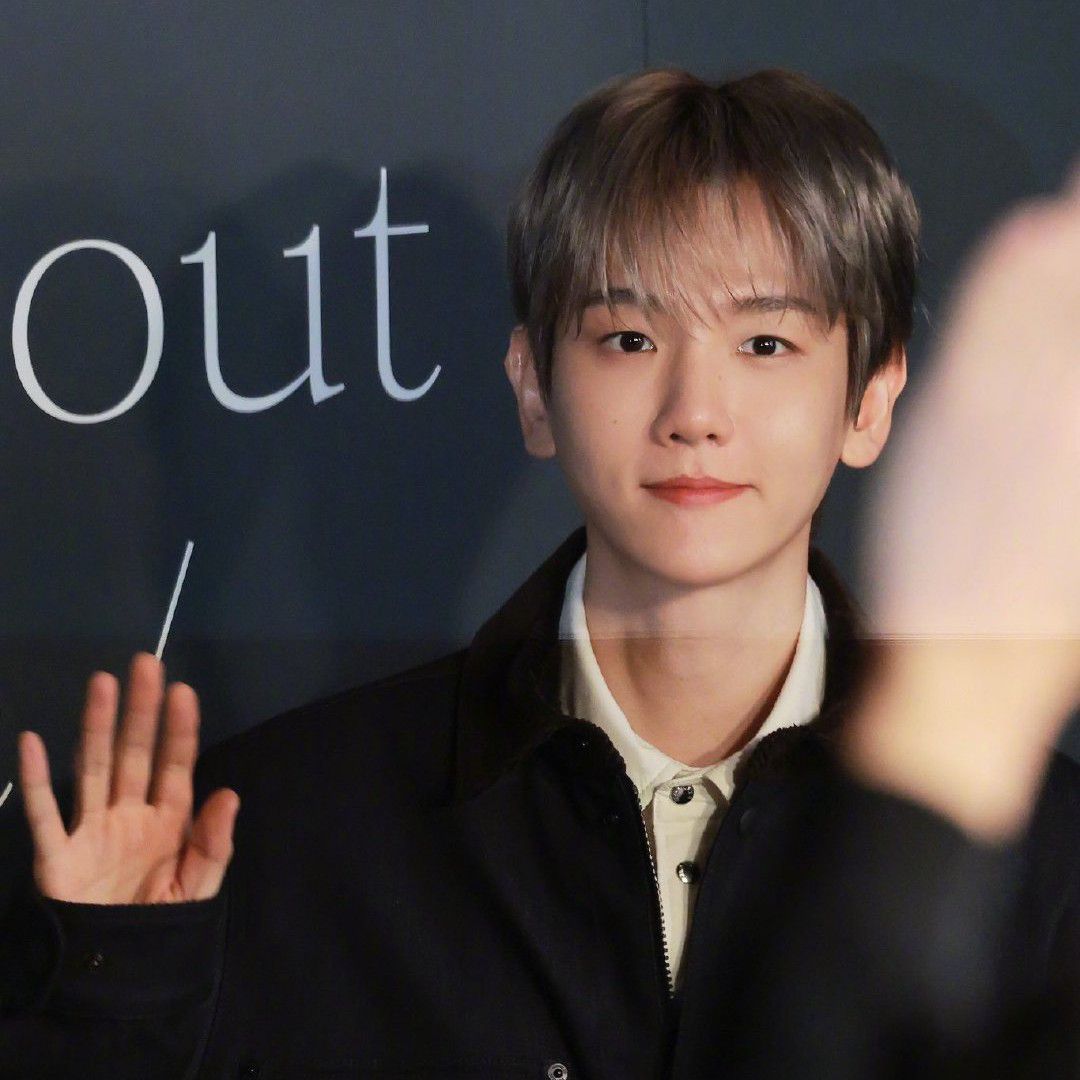 Recent activity shot of Baekhyun (EXO)