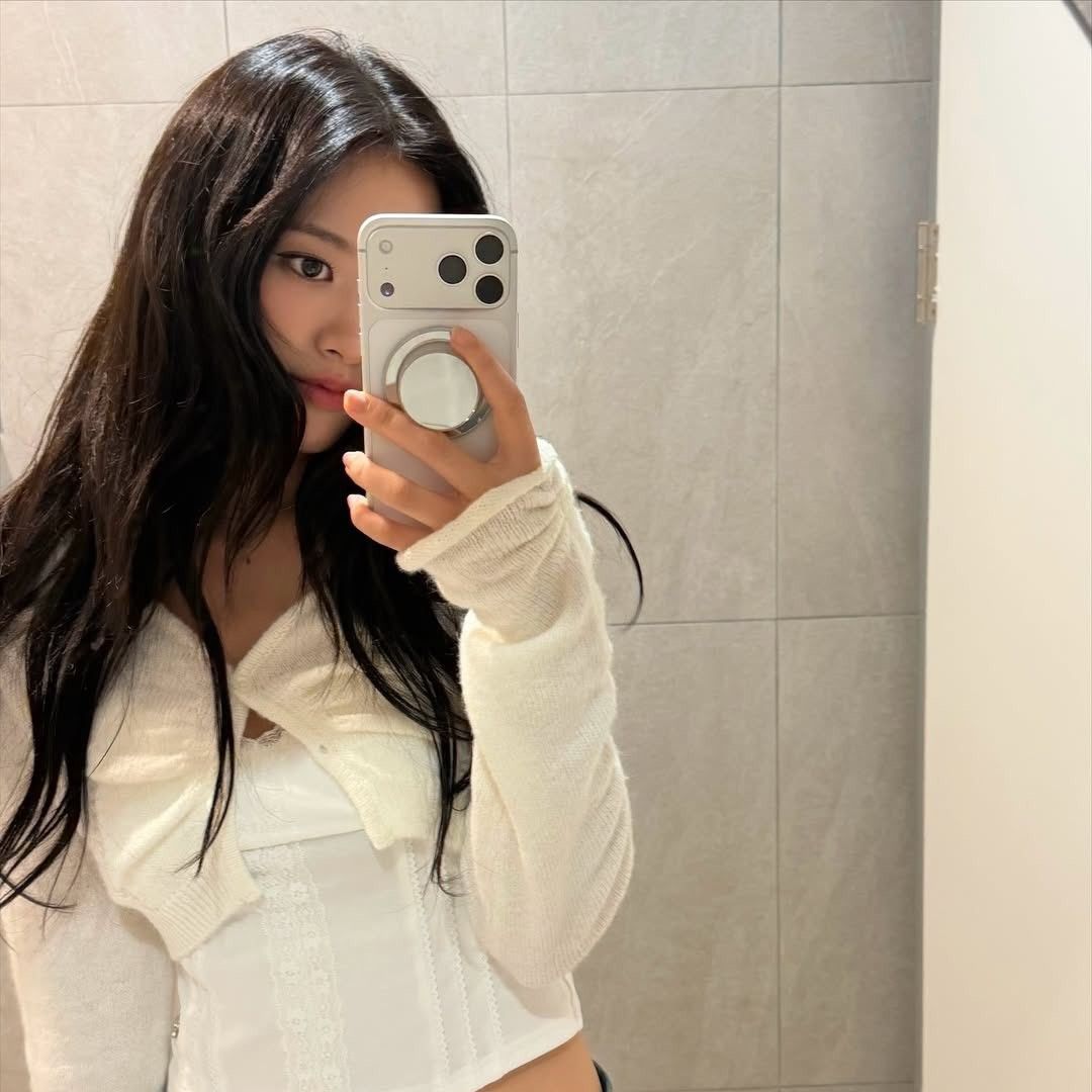 アン・ユジン (IVE)の最新写真