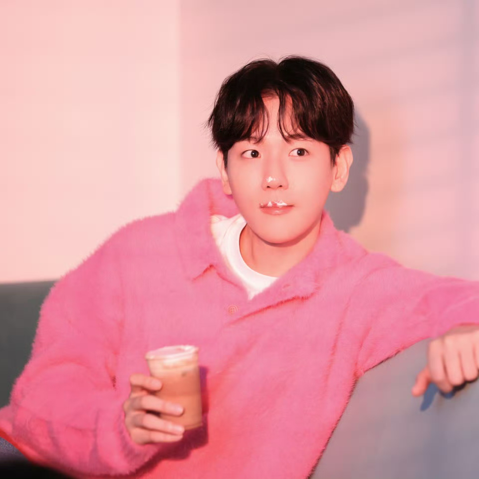 Behind-the-scenes cut of Baekhyun (EXO)