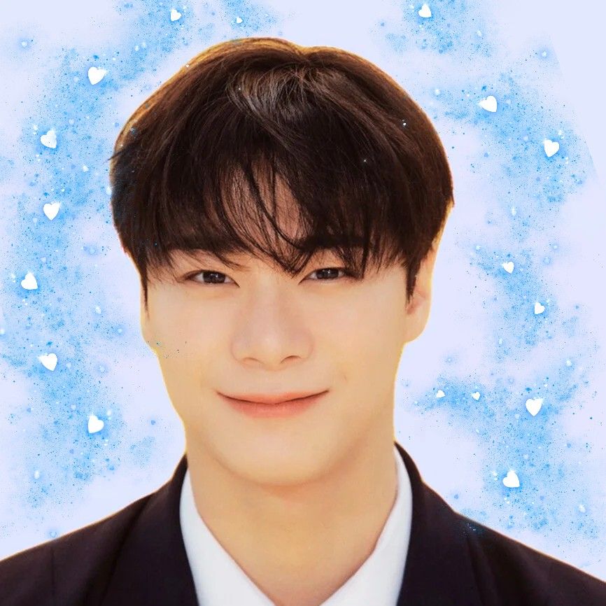 A moment captured by Moonbin (ASTRO)'s fan