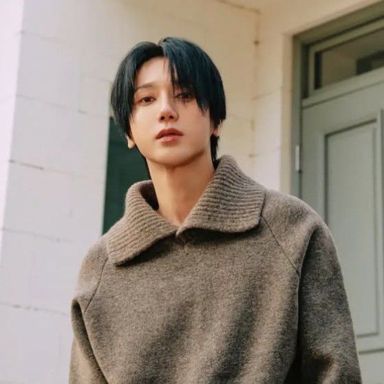 艺声 (Super Junior)的最新照片