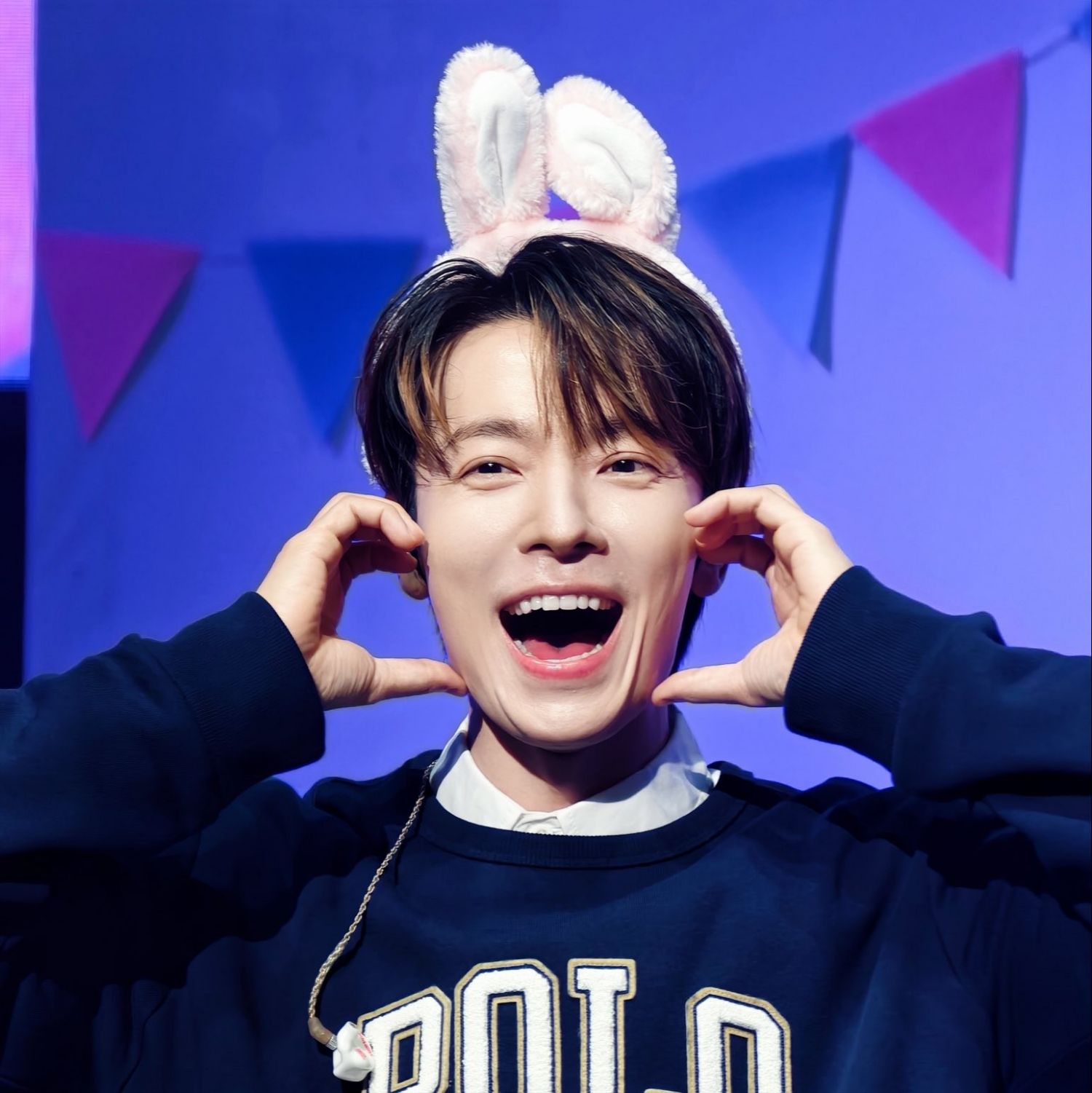 东海 (Super Junior)粉丝拍下的瞬间