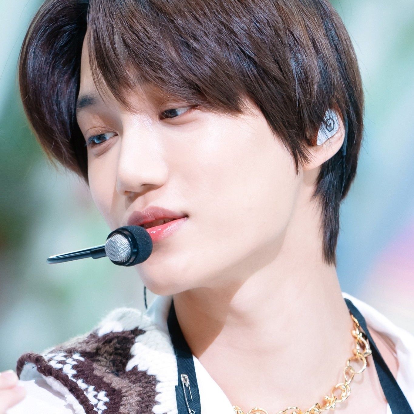 Behind-the-scenes cut of Kai (EXO)