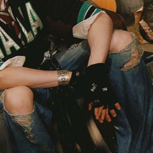 Momen yang diabadikan oleh penggemar LUCY