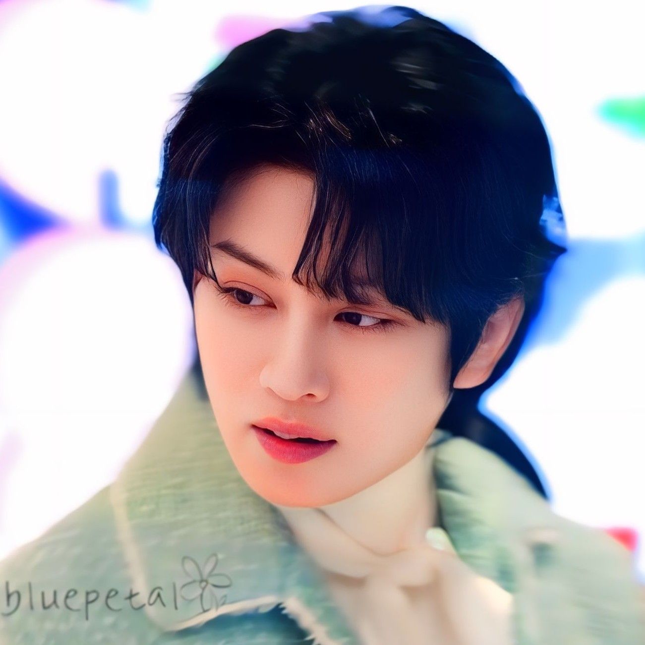 Behind-the-scenes cut of Heechul (Super Junior)