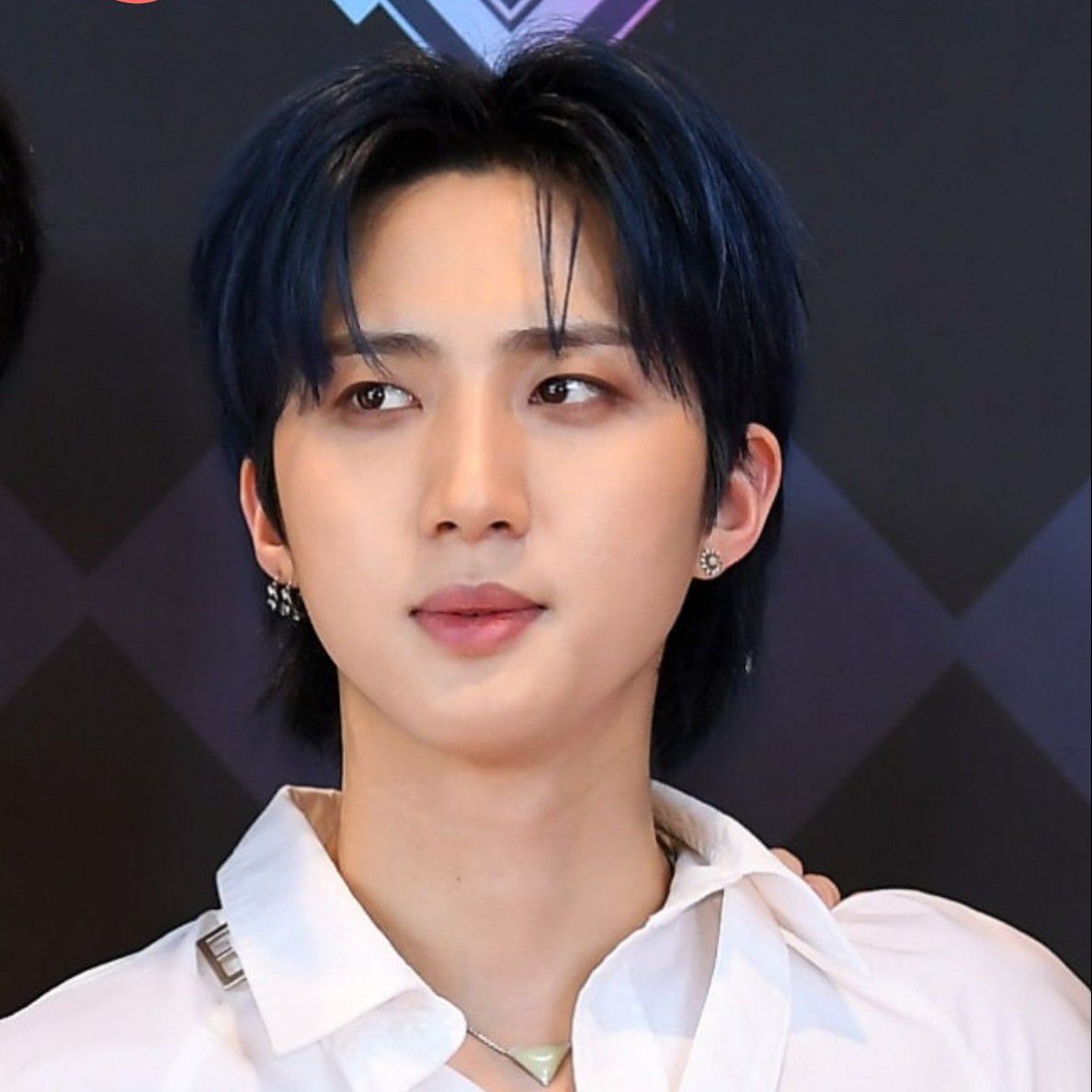 A moment captured by Hui (PENTAGON)'s fan