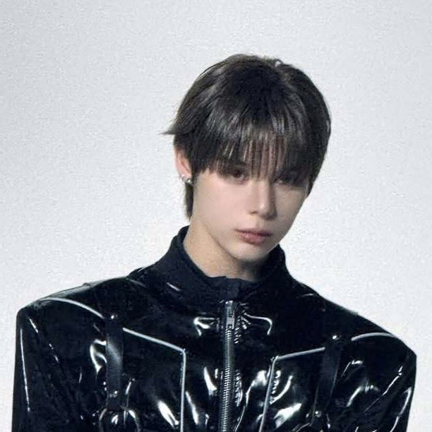 Latest photo of Justin (SMTR25)