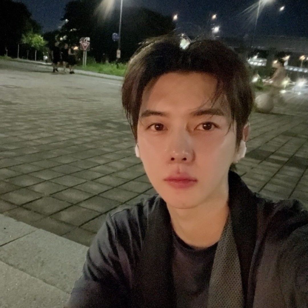 Latest photo of REN