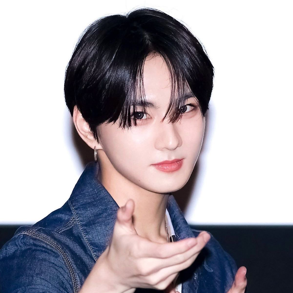 Latest photo of Jungwon (ENHYPEN)