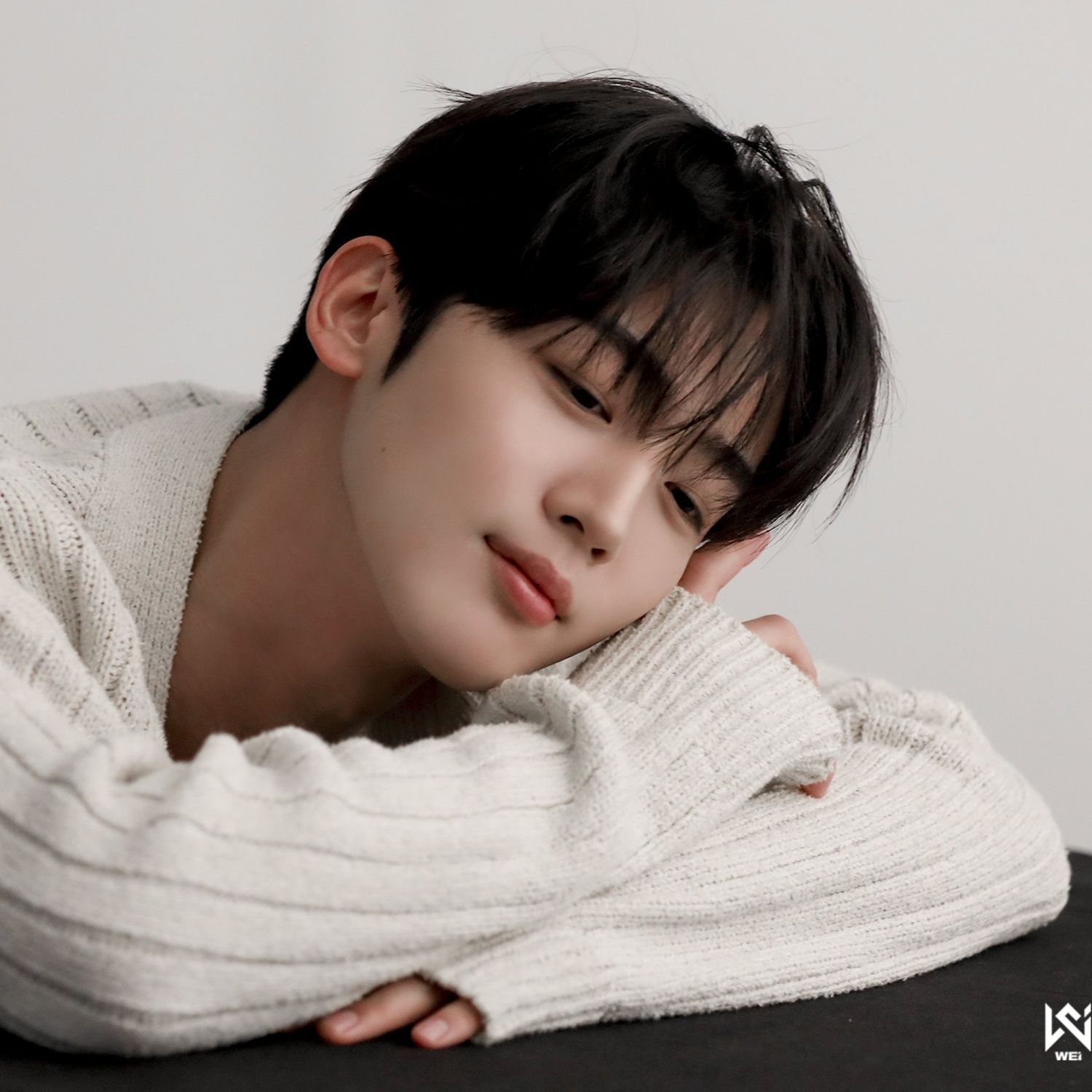 Latest photo of Kim Yohan (WEi)