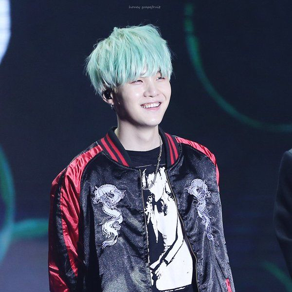 슈가 (방탄소년단)의 비하인드 컷