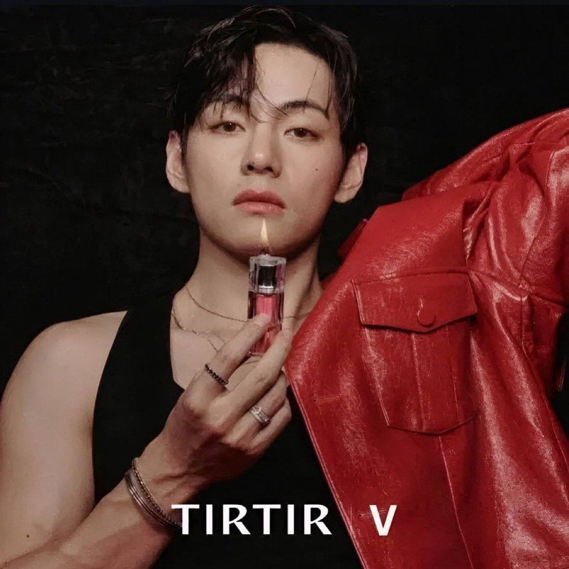 Foto aktivitas terbaru V (BTS)