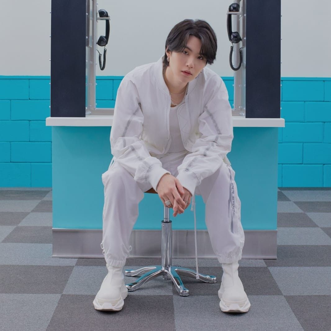 Behind-the-scenes cut of SUGA (BTS)
