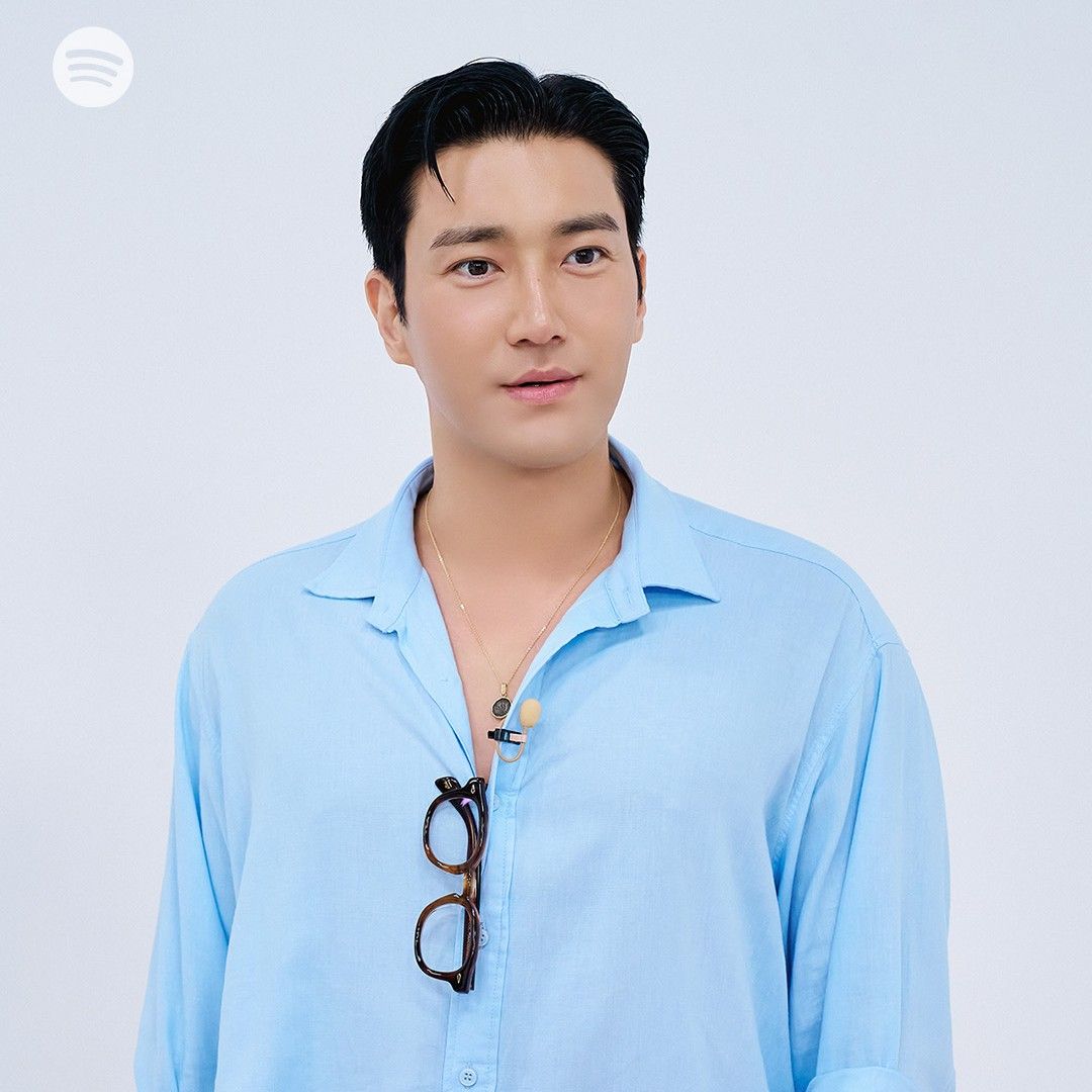 A moment captured by Siwon (Super Junior)'s fan