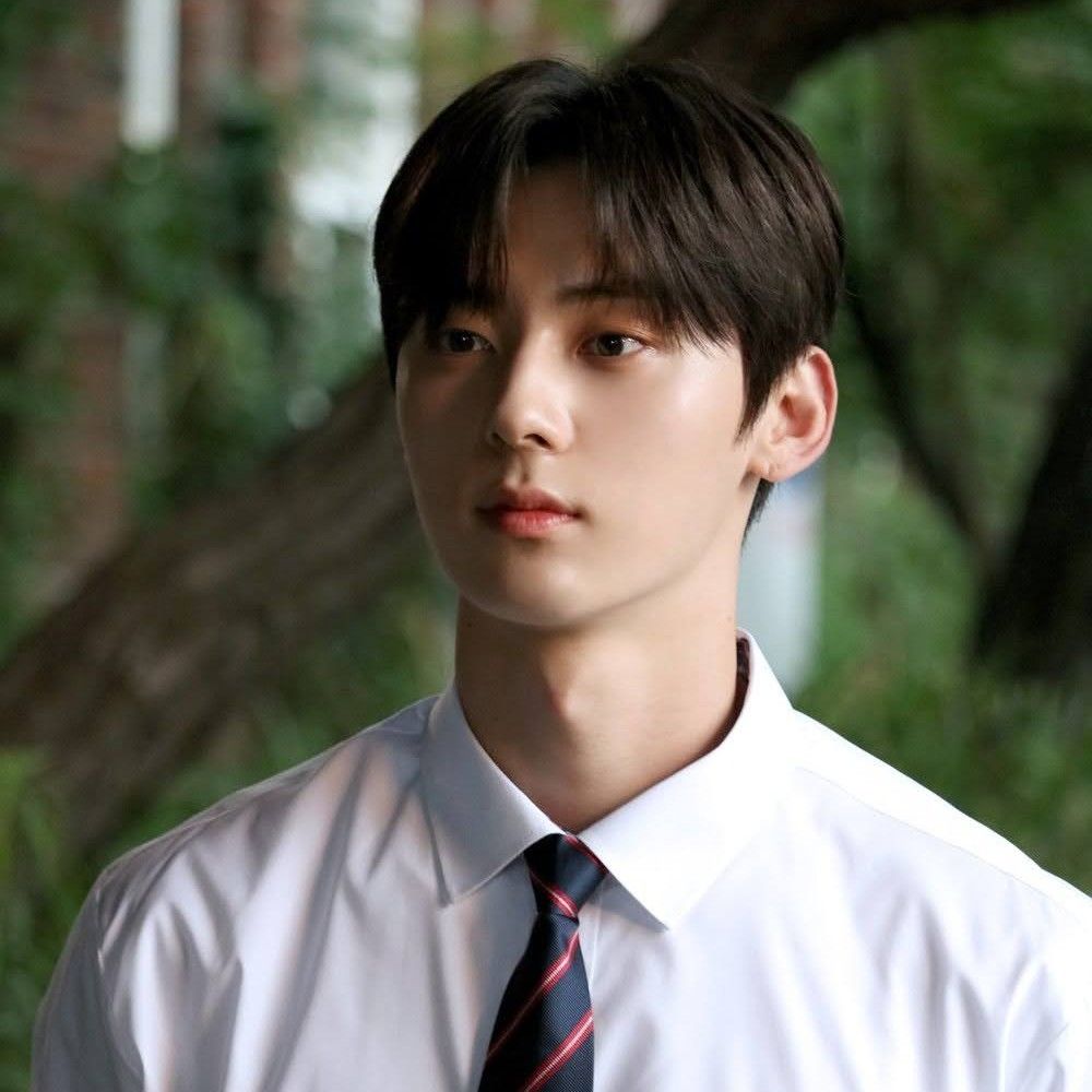 Latest photo of Hwang Minhyun