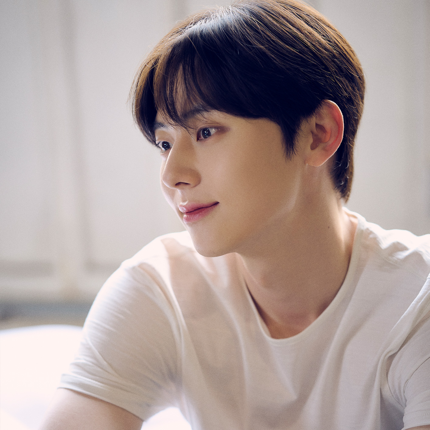 A moment captured by Hwang Minhyun's fan