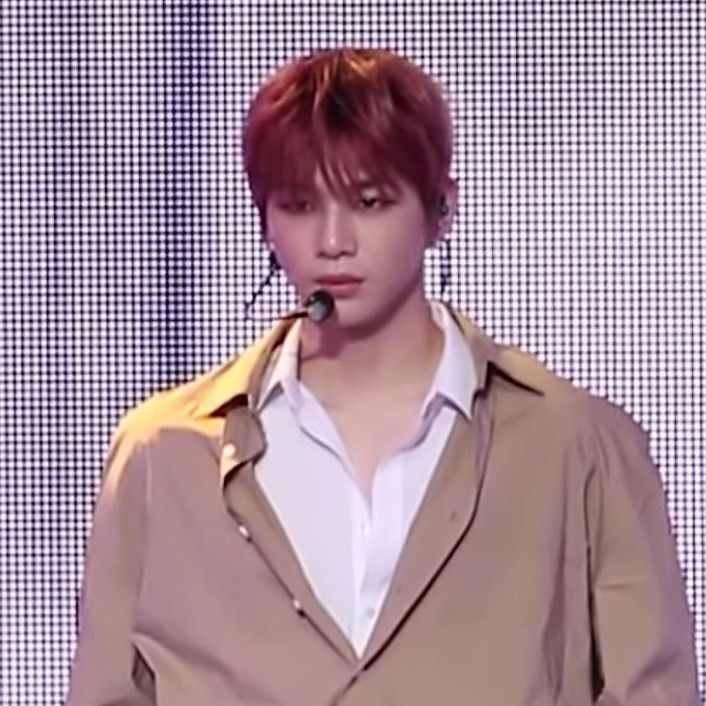 강다니엘의 최신 사진