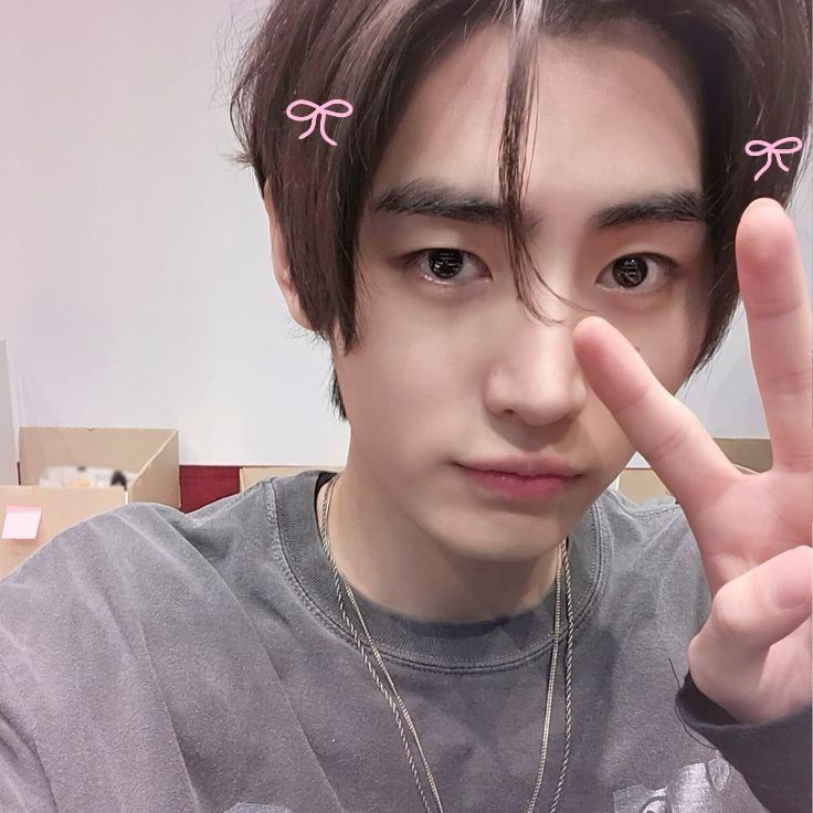 Foto aktivitas terbaru ENHYPEN