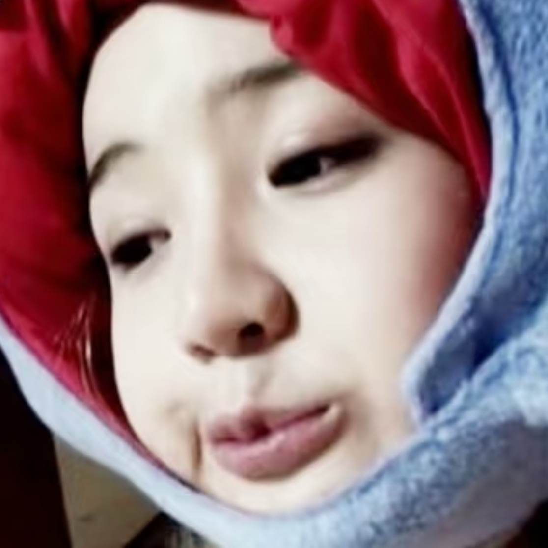 Foto terbaru Park Bom (2NE1)