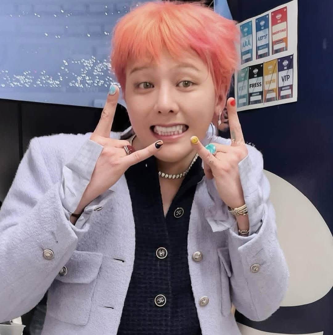 Latest photo of G-DRAGON (BIGBANG)