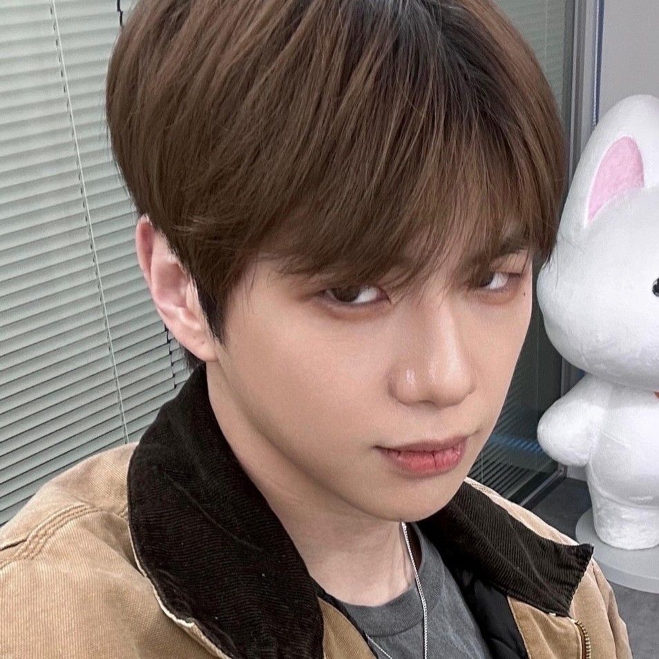 강다니엘 최근 활동샷