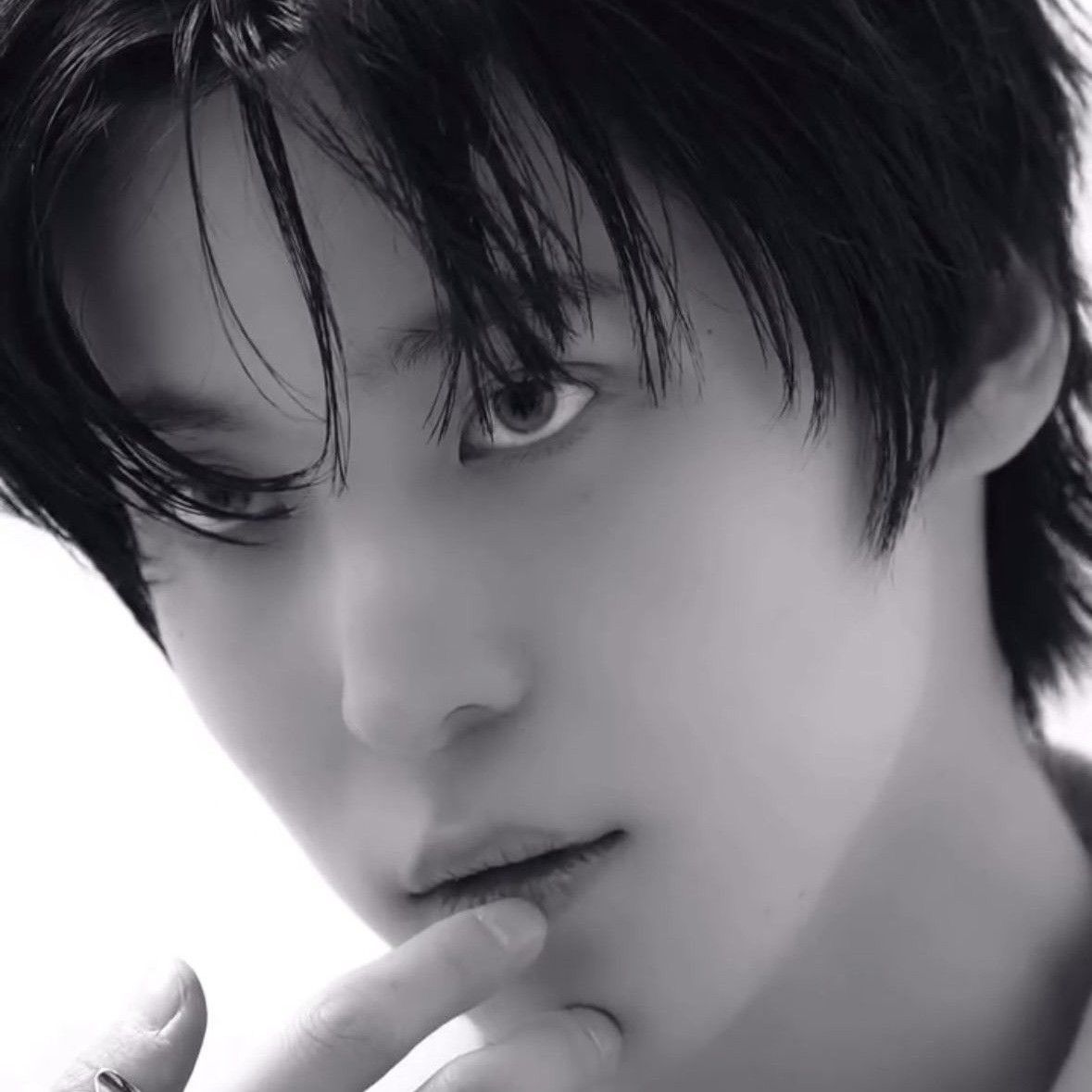 Recent activity shot of Yunho (ATEEZ)