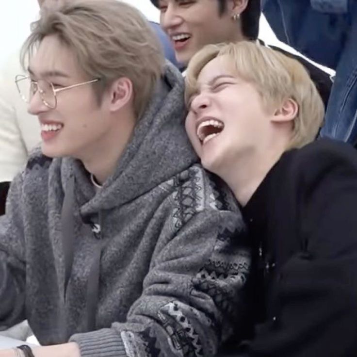 Behind-the-scenes cut of ATEEZ