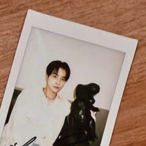 A moment captured by JAY (iKON)'s fan