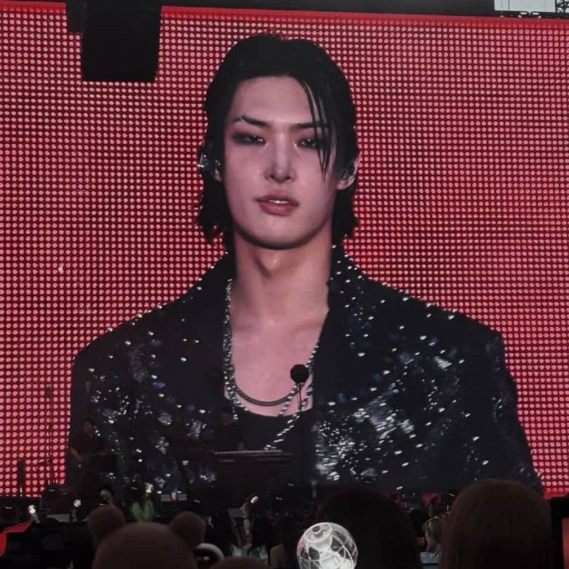 Behind-the-scenes cut of ATEEZ